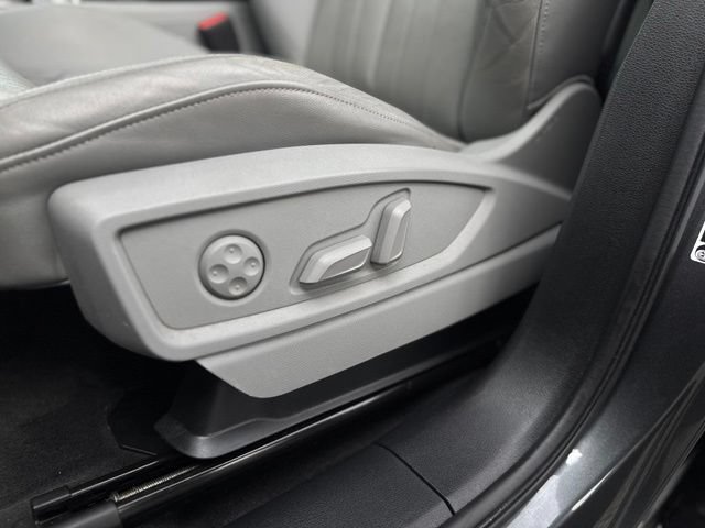 Used 2022 Audi Q5 2.0T Premium Plus AWD/4WD image 13