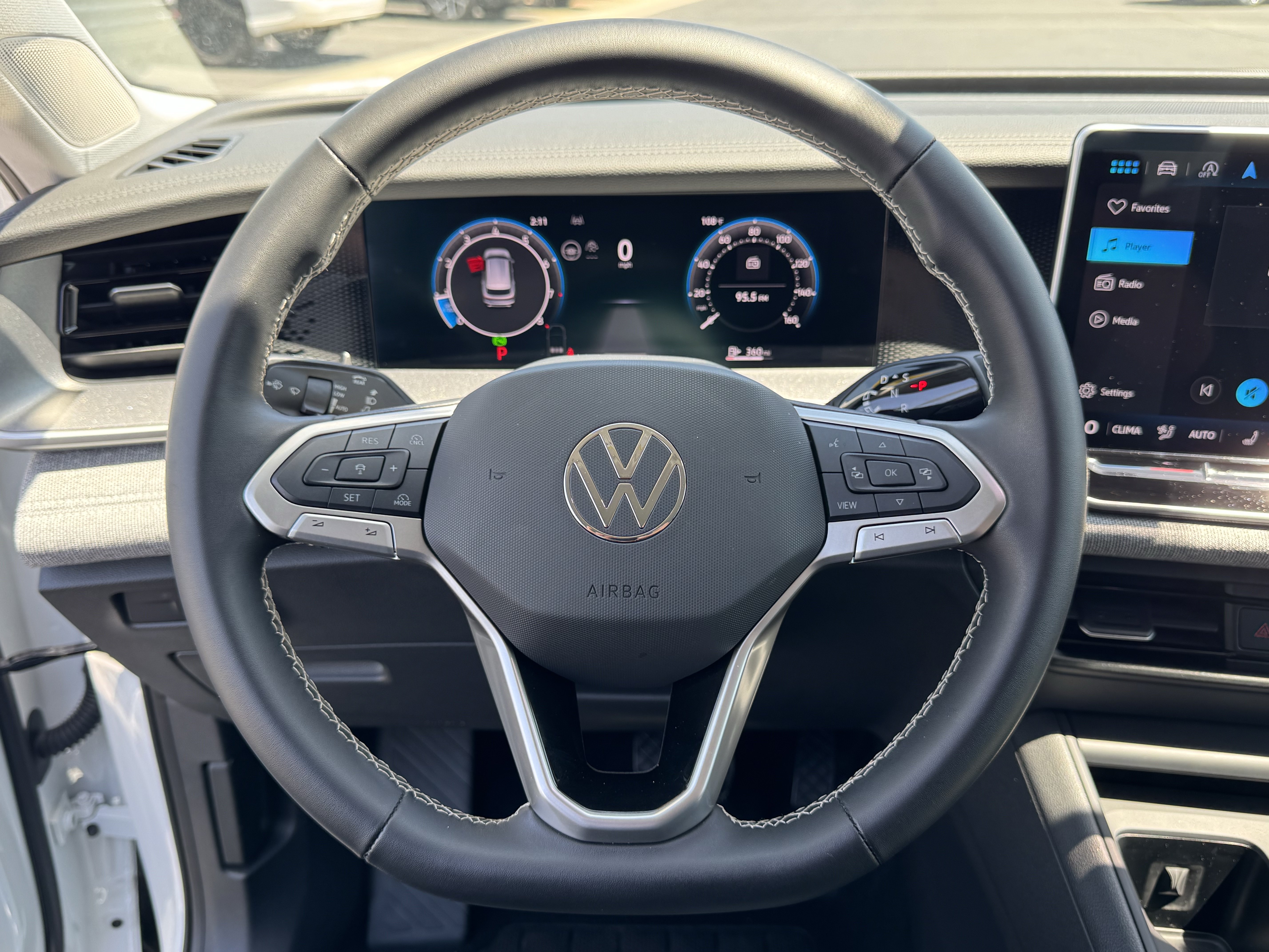 Certified 2025 Volkswagen Tiguan S FWD image 17