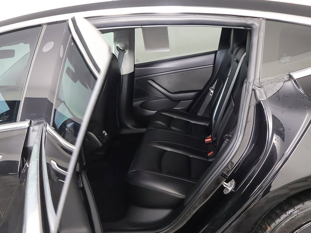 Used 2019 Tesla Model 3 Long Range image 31