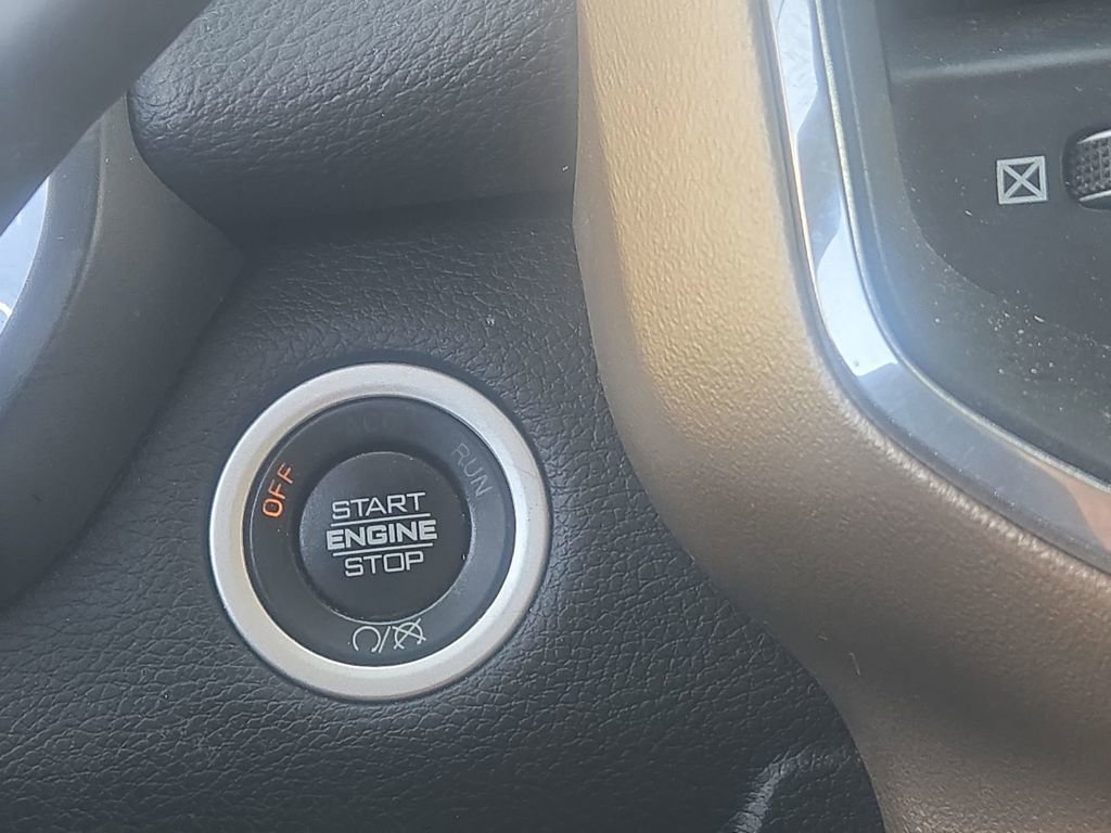 Used 2022 RAM 3500 Laramie image 32