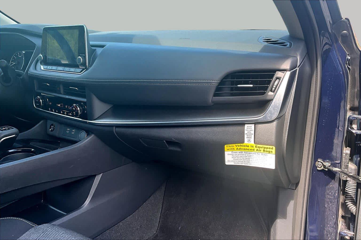 Used 2026 Nissan Rogue SV AWD/4WD image 19