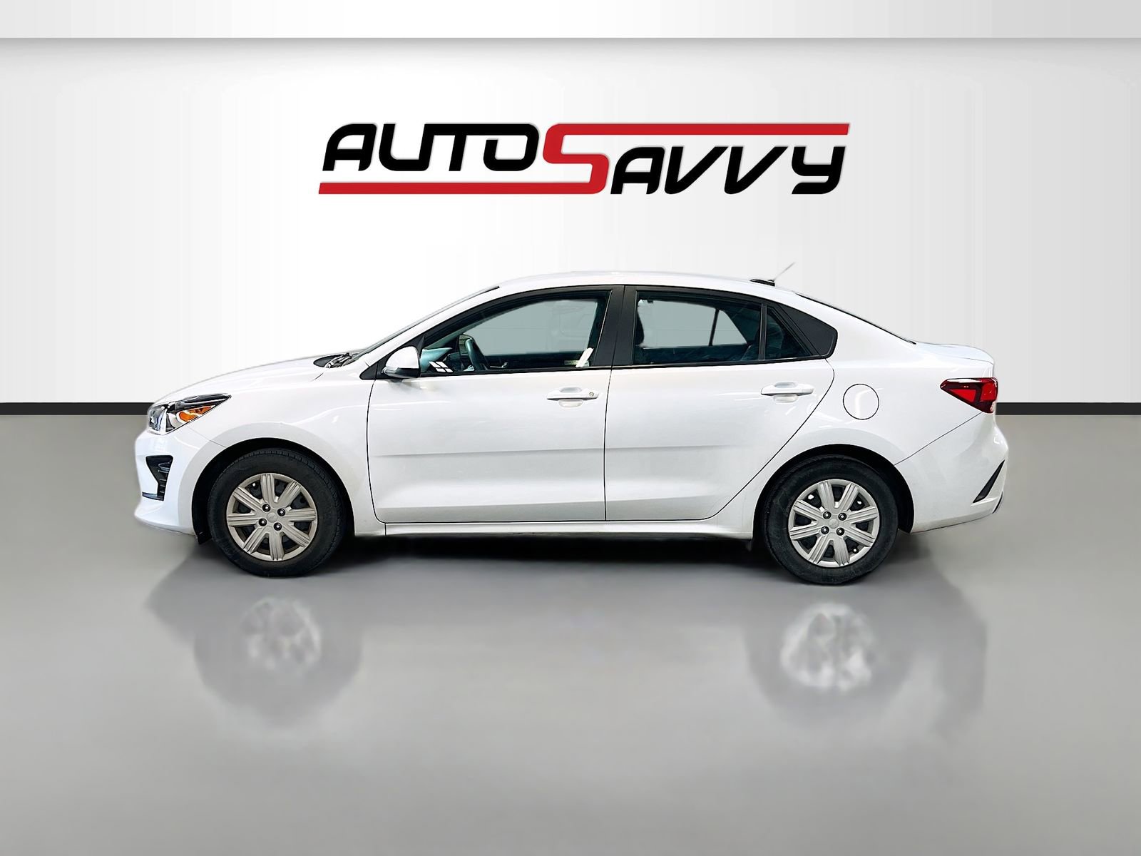 Used 2023 Kia Rio LX FWD image 4