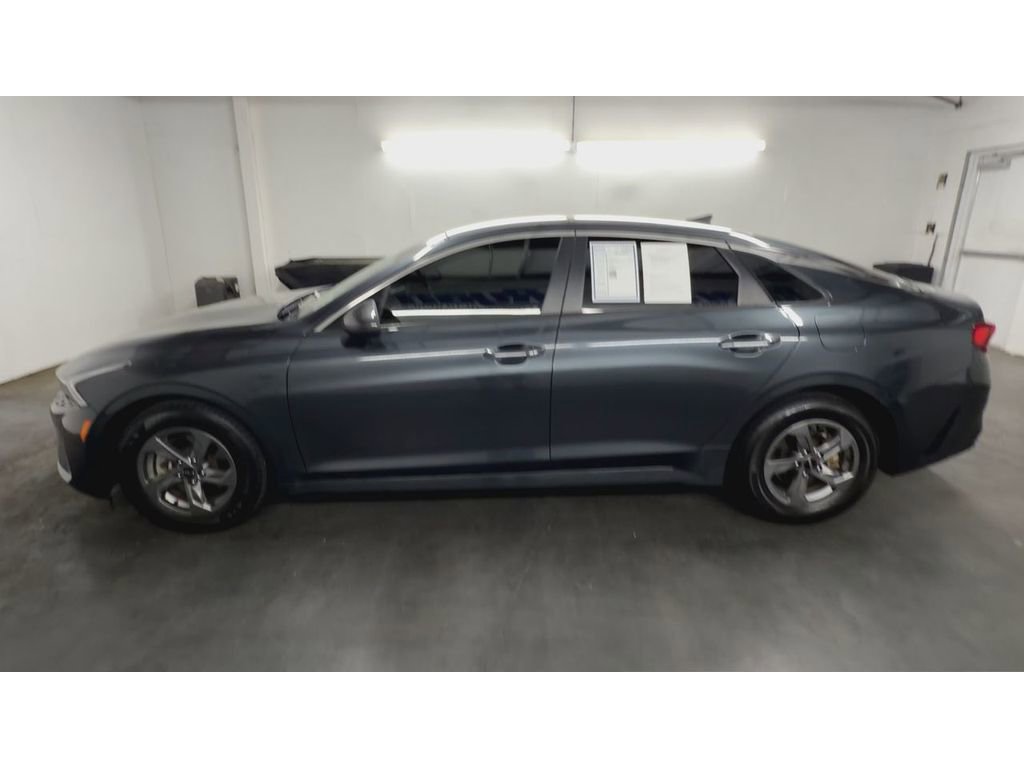 Used 2022 Kia K5 LXS FWD image 5