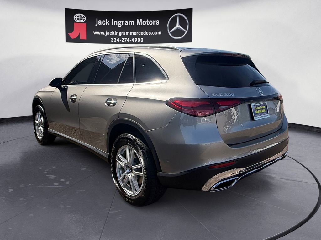 Certified 2023 Mercedes-Benz GLC 300 image 3