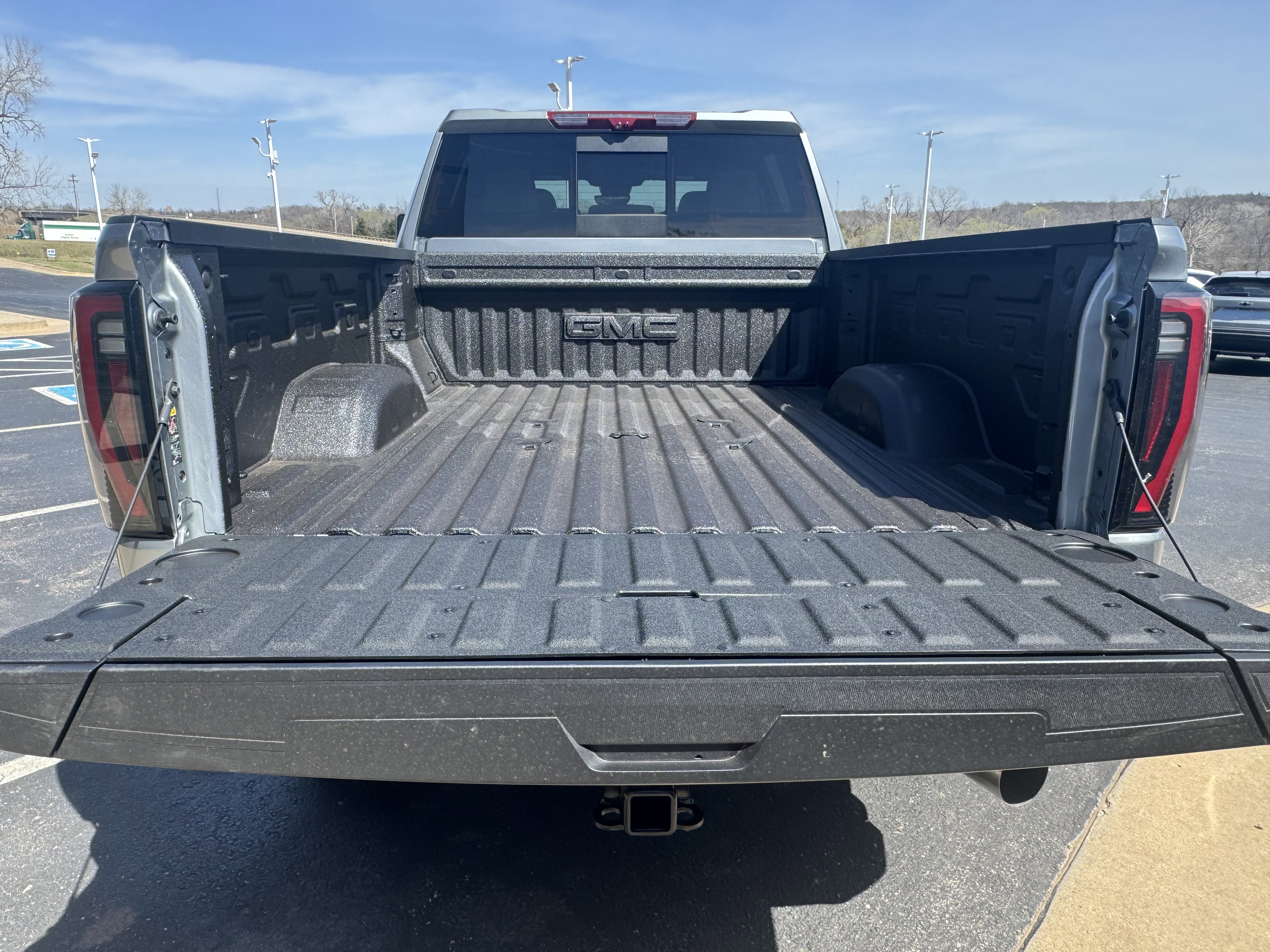 New 2026 GMC Sierra 2500 AT4 w/ AT4 Premium Plus Package image 5