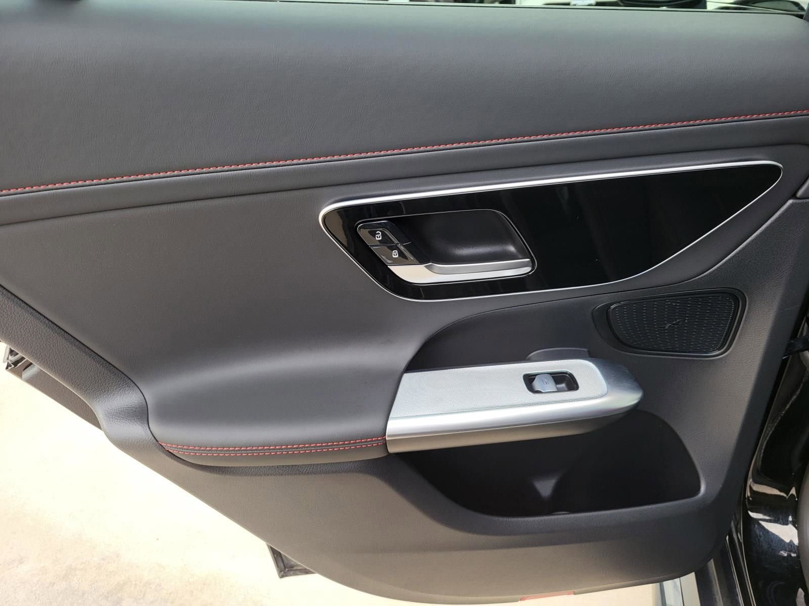 Used 2024 Mercedes-Benz GLC 43 AMG 4MATIC image 15