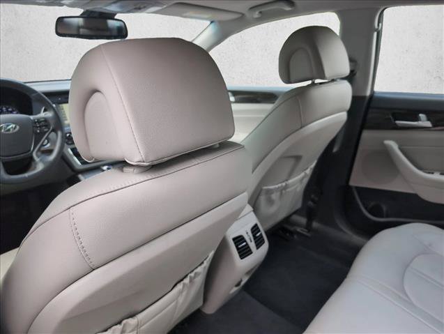 Used 2016 Hyundai Sonata Limited w/ Option Group 05 FWD image 18