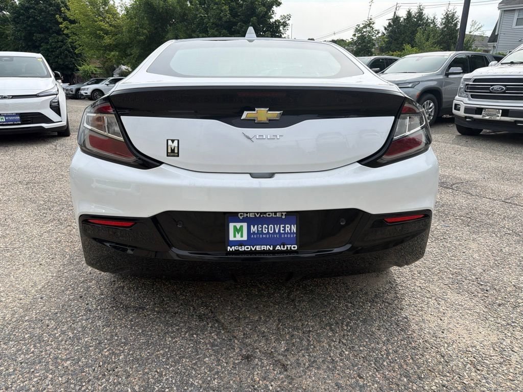 Used 2016 Chevrolet Volt Premier w/ Driver Confidence Package FWD image 5