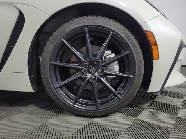 Used 2025 Toyota GR86 Premium RWD image 11