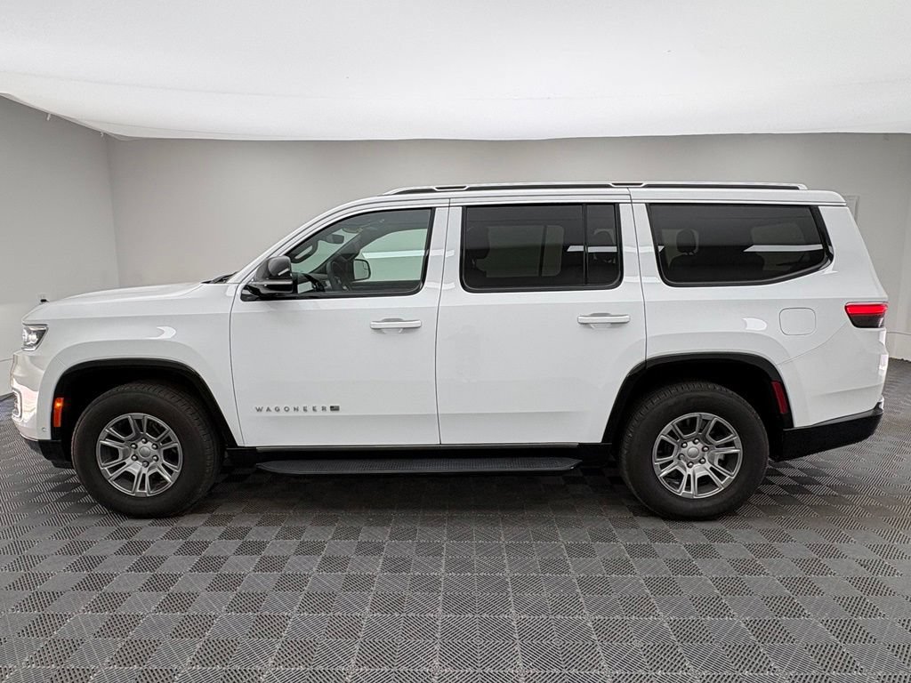 Used 2023 Jeep Wagoneer 4WD image 12