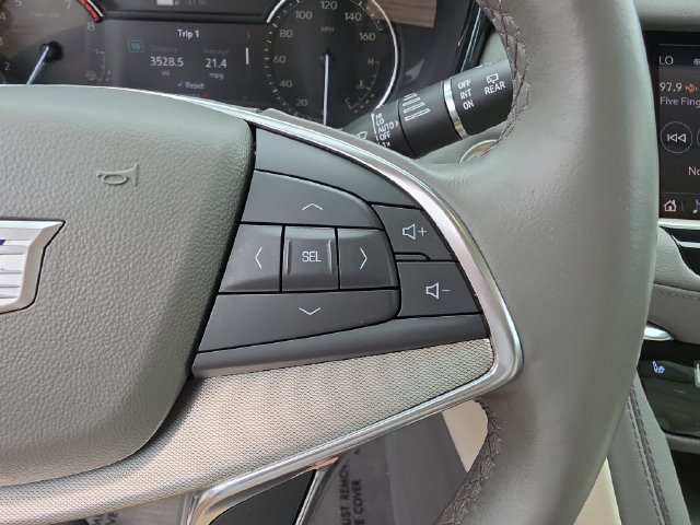 Used 2023 Cadillac XT5 Premium Luxury FWD image 25