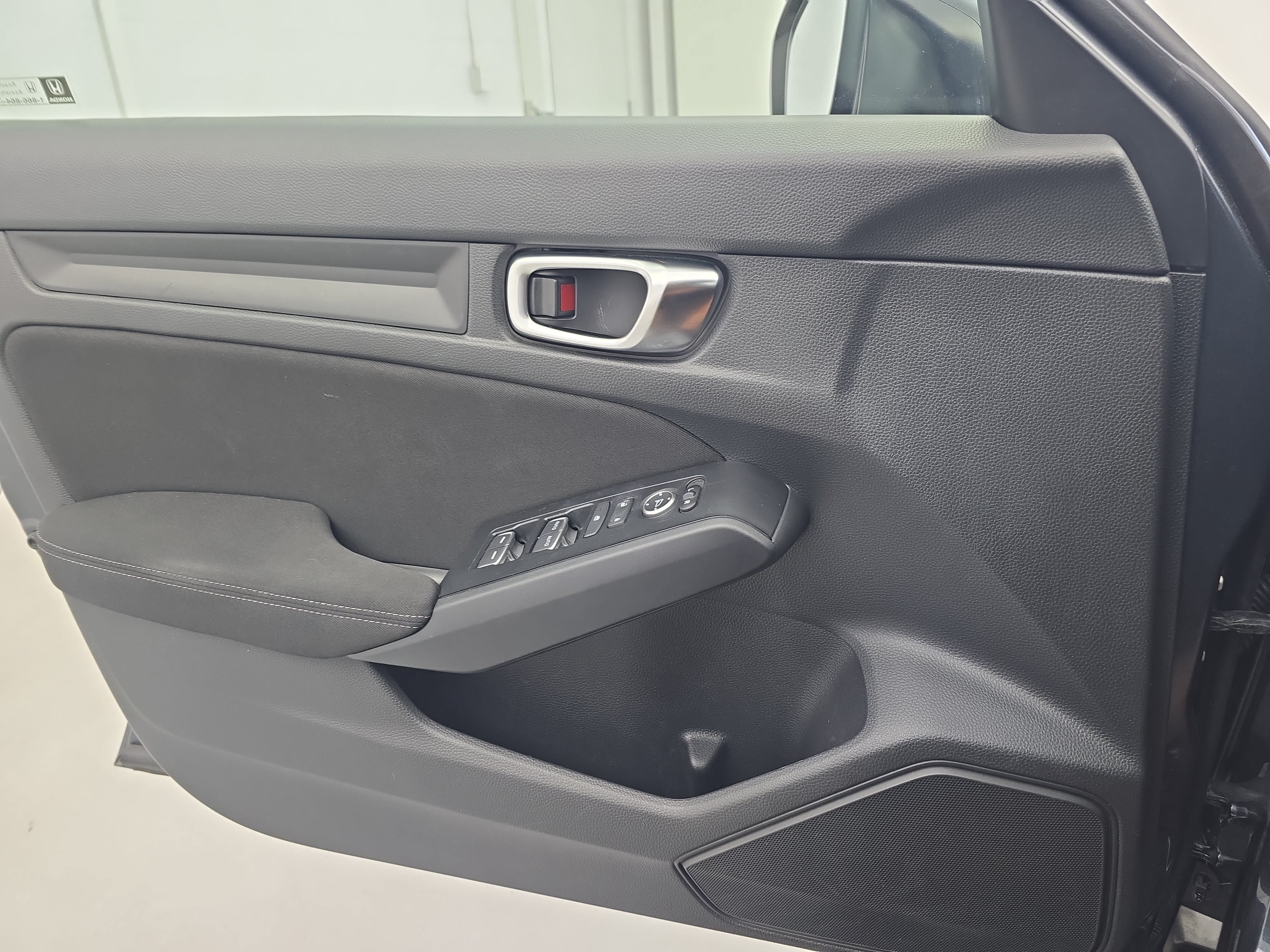 Certified 2025 Honda Civic Sport image 25