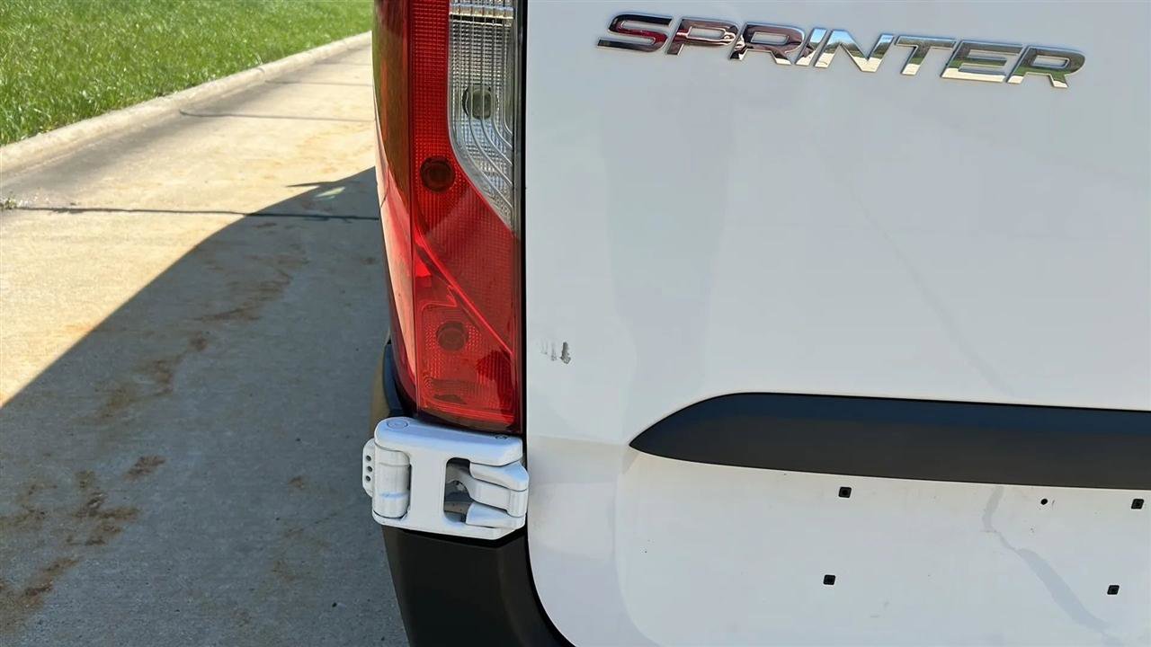 Used 2022 Mercedes-Benz Sprinter 2500 image 10