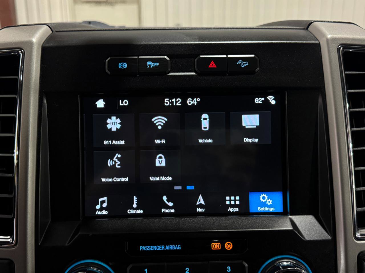Used 2018 Ford F250 Lariat w/ FX4 Off-Road Package AWD/4WD image 42