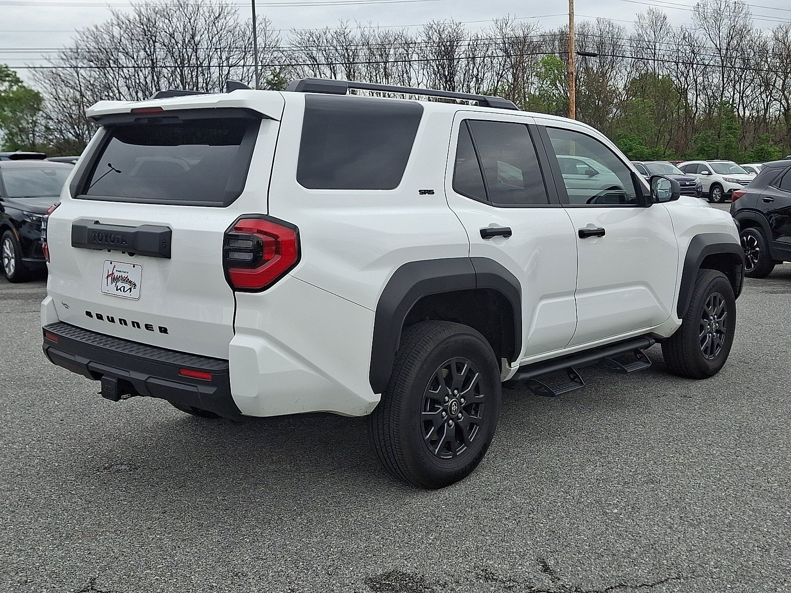 Used 2025 Toyota 4Runner SR5 AWD/4WD image 6