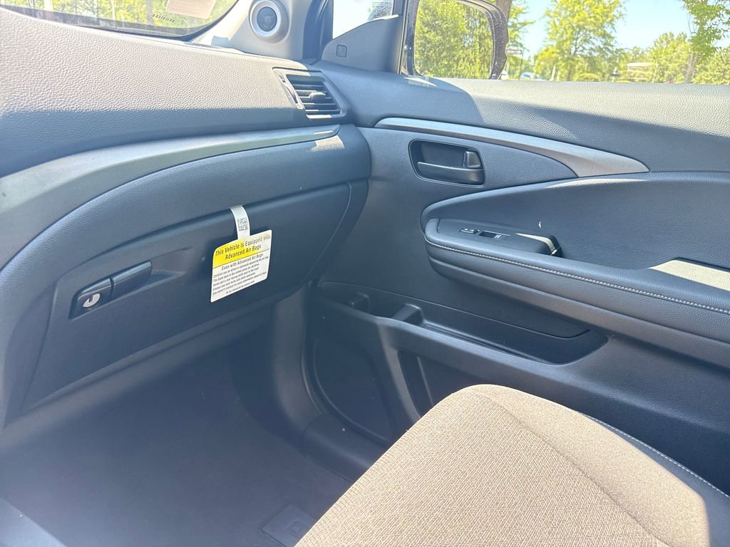 Certified 2025 Honda Ridgeline Sport+ image 18