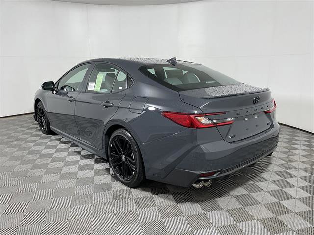 New 2026 Toyota Camry SE FWD image 5