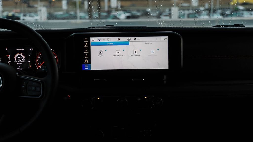 Used 2025 Jeep Gladiator Mojave image 16