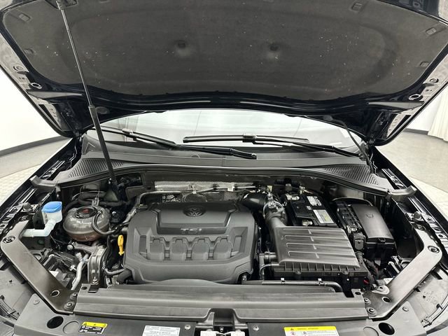 Used 2023 Volkswagen Tiguan SE R-Line image 26