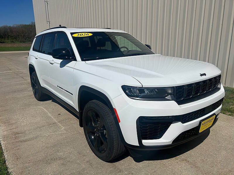 New 2026 Jeep Grand Cherokee L Limited w/ Limited Altitude Package AWD/4WD image 1