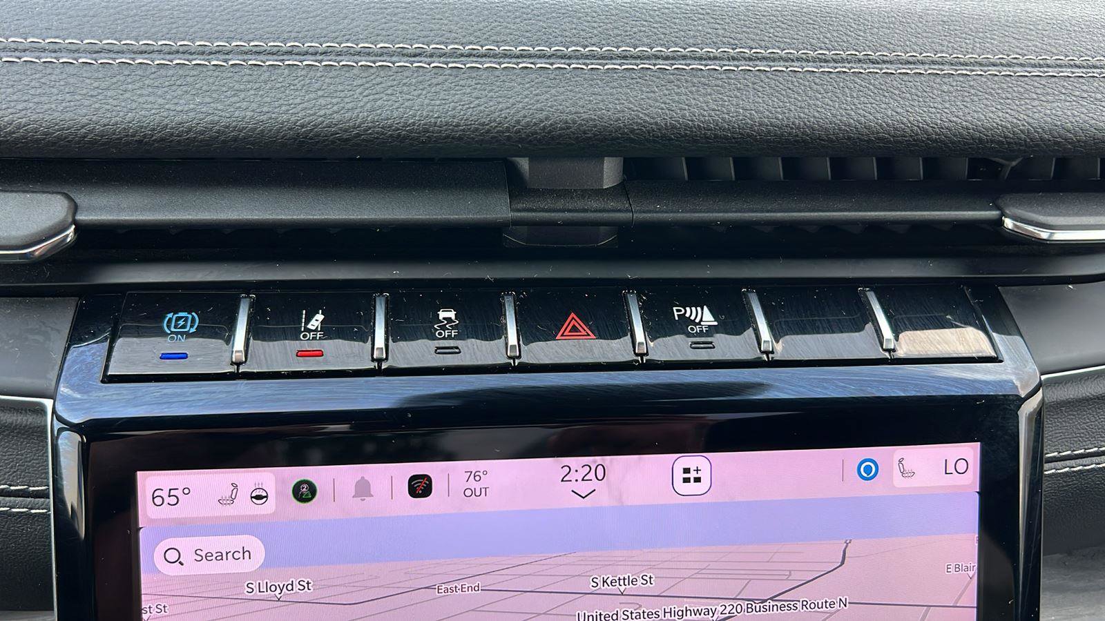 Used 2024 Jeep Grand Cherokee Limited 4xe w/ Luxury Tech Group II image 32