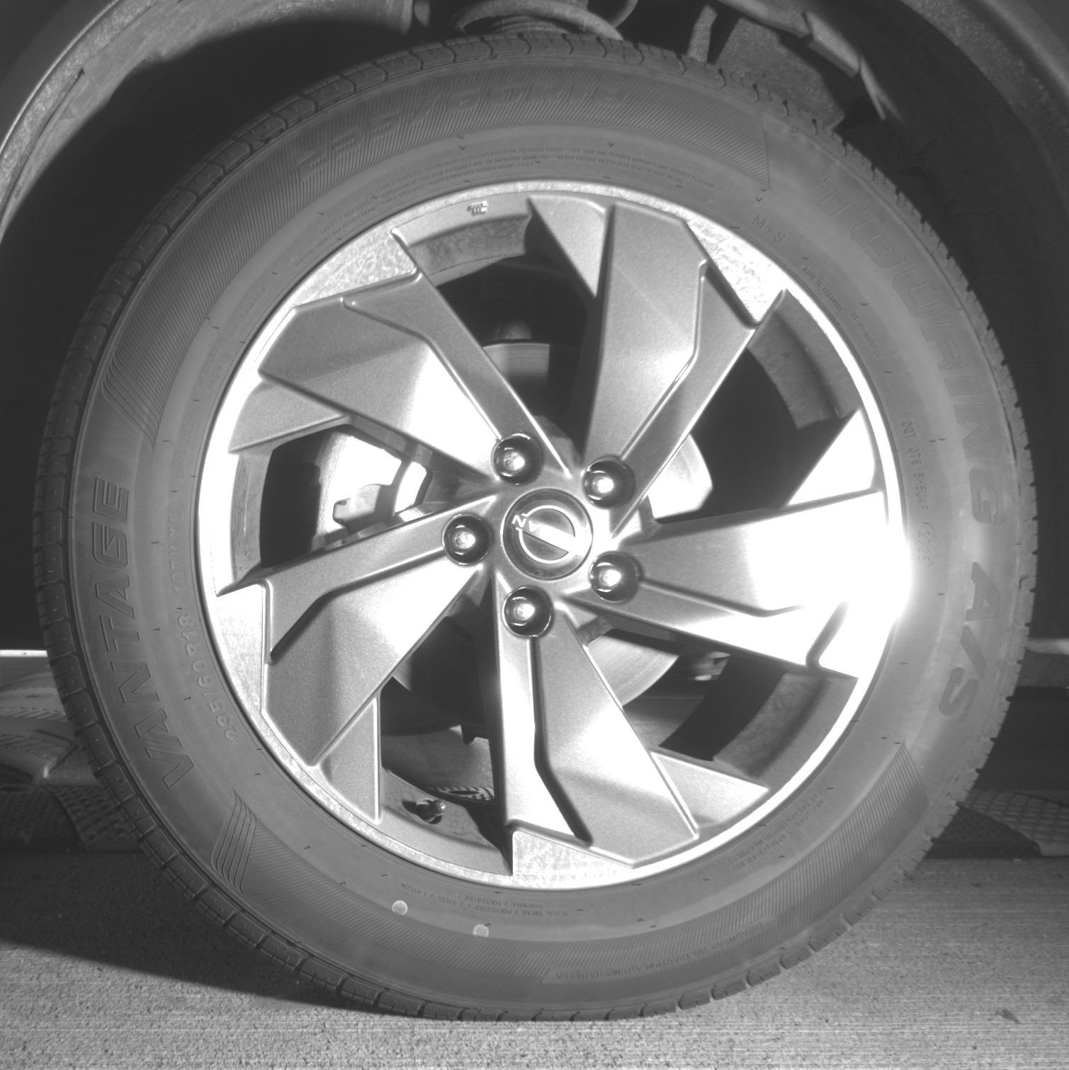 Used 2025 Nissan Rogue SV image 12