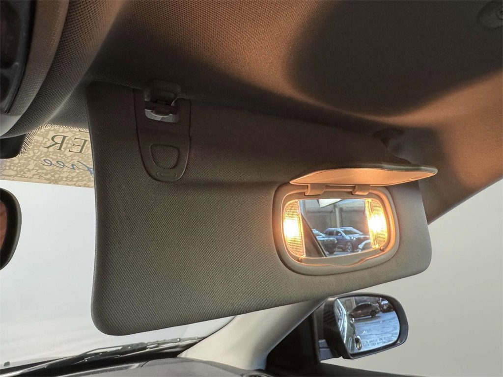 Used 2021 Jeep Compass Trailhawk image 27