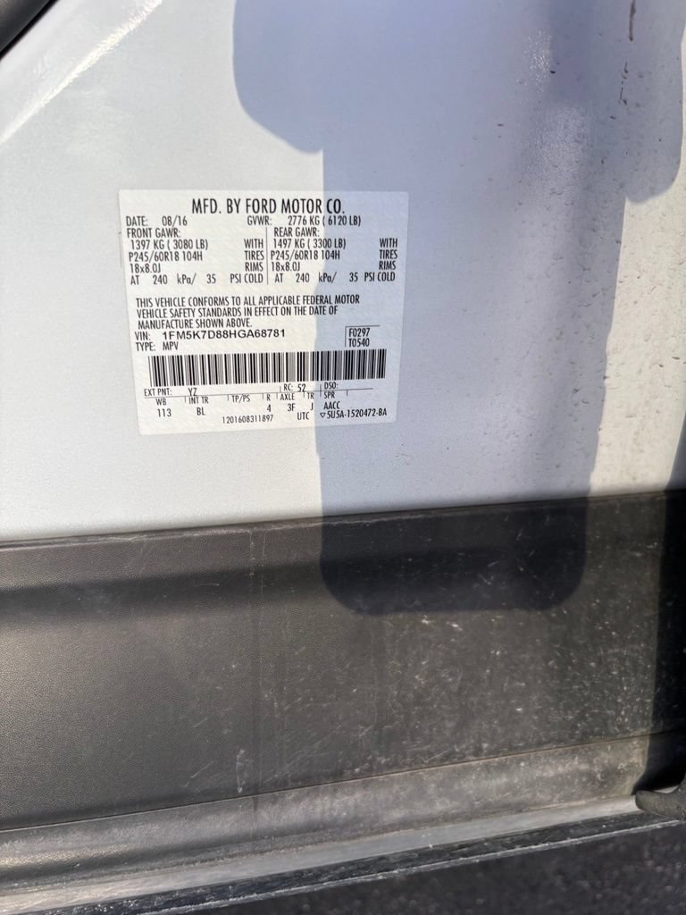 Used 2017 Ford Explorer XLT w/ Equipment Group 202A FWD image 11