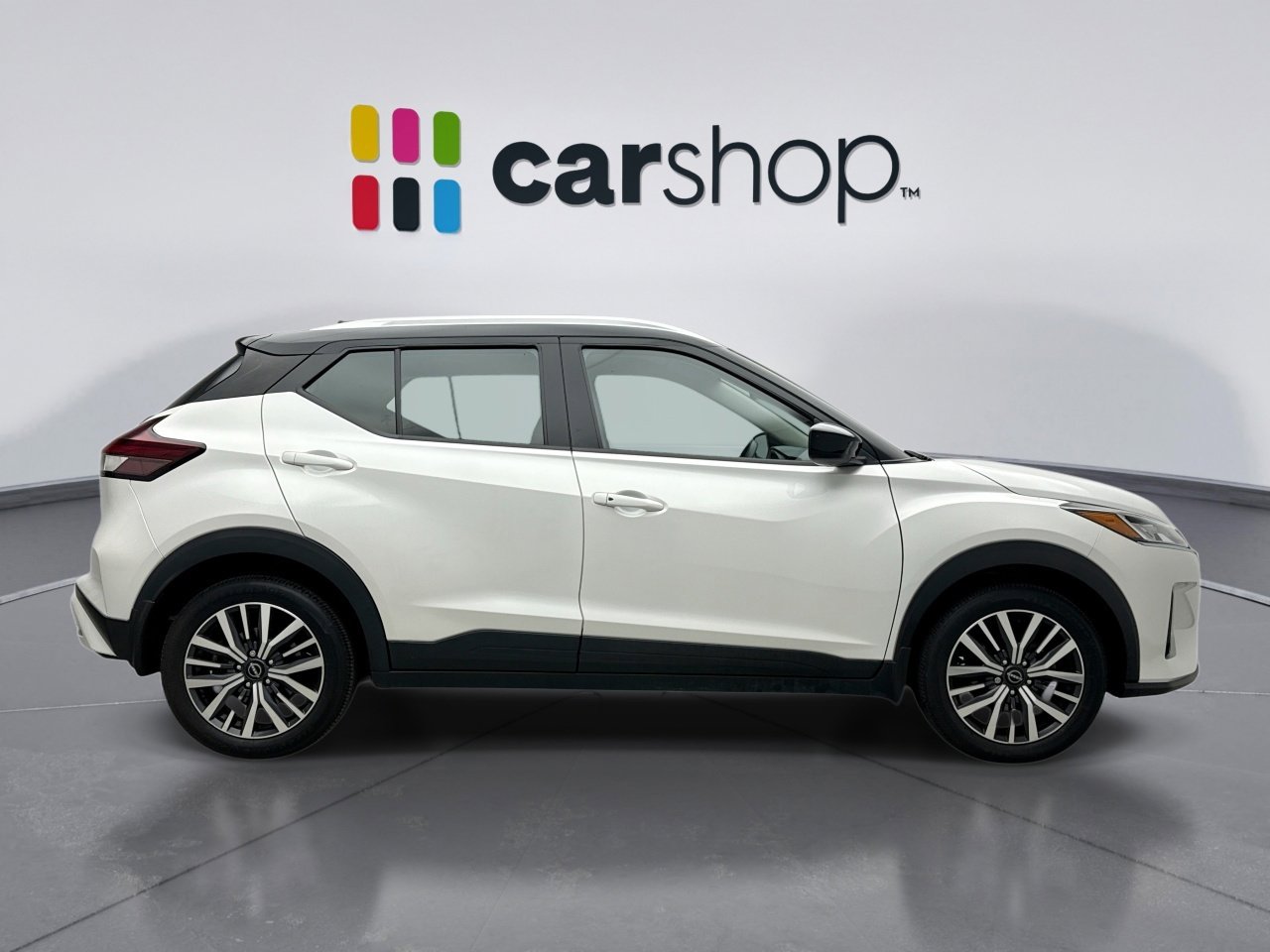 Used 2023 Nissan Kicks SV FWD image 6
