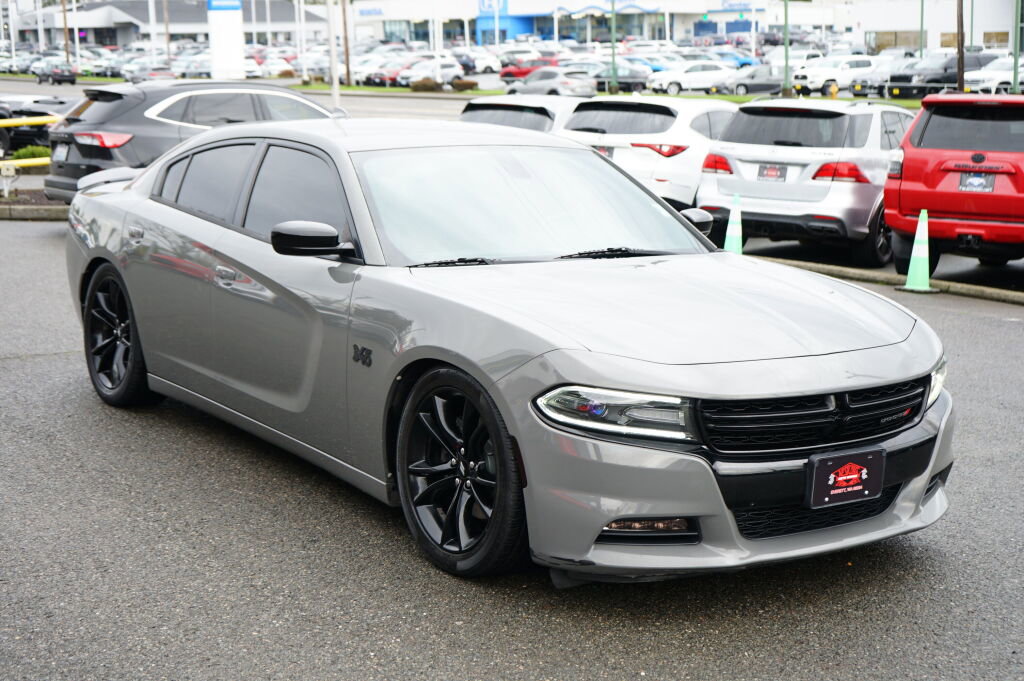 Used 2018 Dodge Charger R/T w/ Blacktop Package image 7