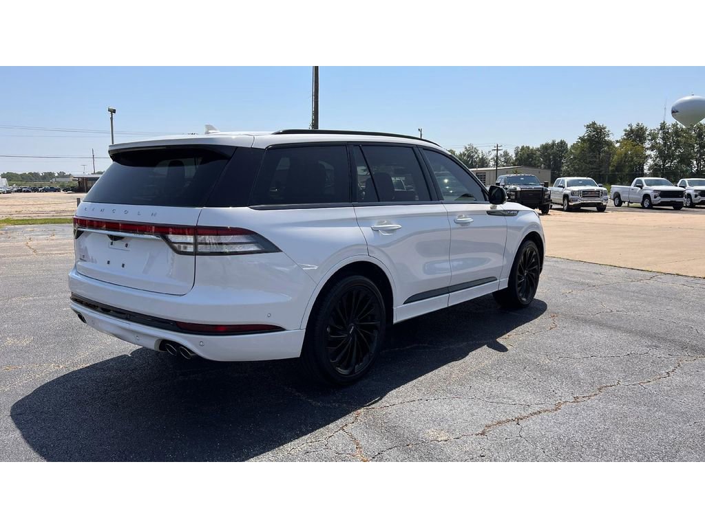 Used 2023 Lincoln Aviator Reserve w/ Equipment Group 201A image 5