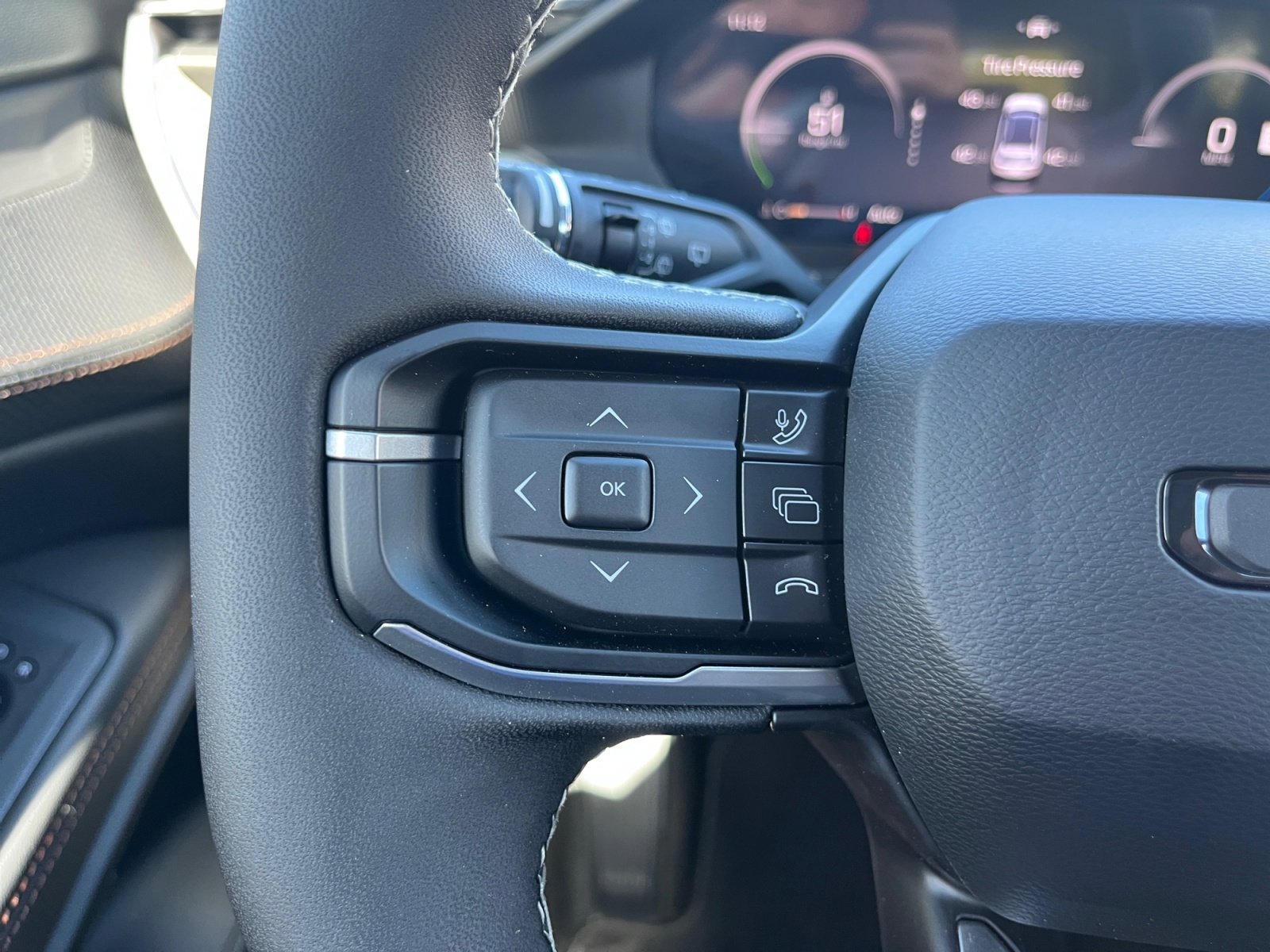 New 2026 Jeep Cherokee Limited AWD/4WD image 17