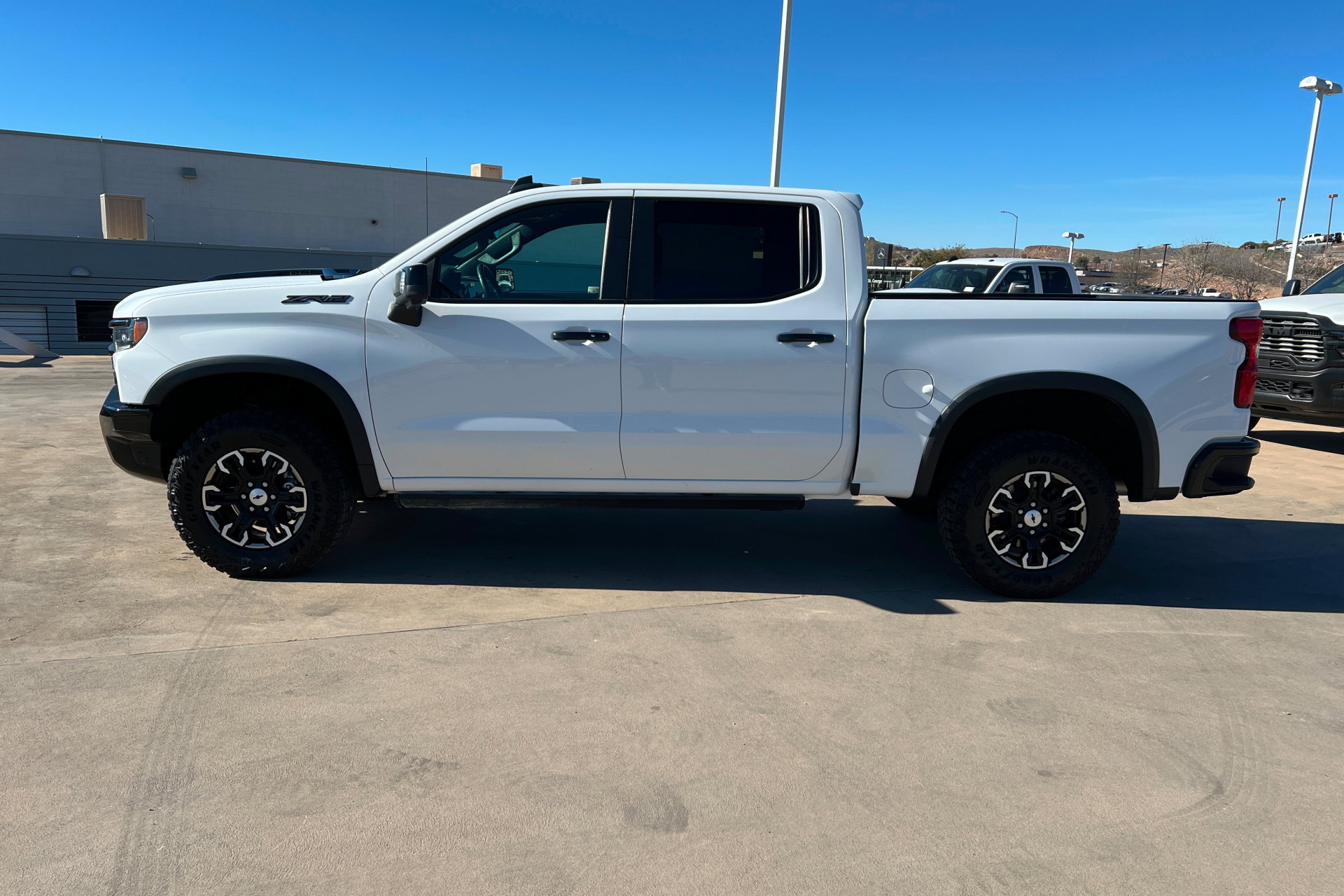 Used 2023 Chevrolet Silverado 1500 ZR2 w/ Technology Package image 2