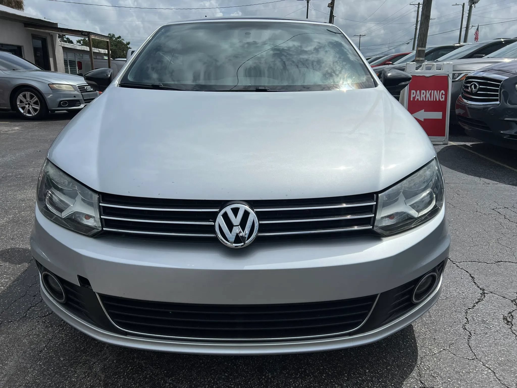 Used 2012 Volkswagen Eos Komfort FWD image 3
