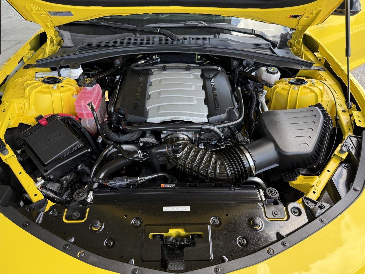 Used 2018 Chevrolet Camaro SS RWD image 39