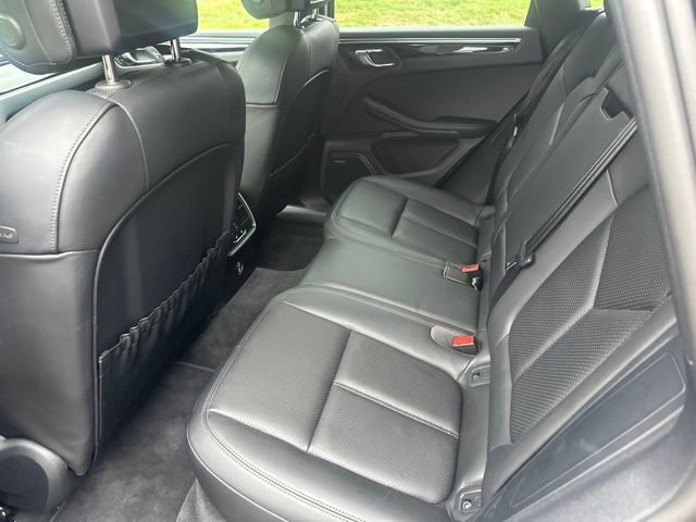 Used 2023 Porsche Macan S AWD/4WD image 11