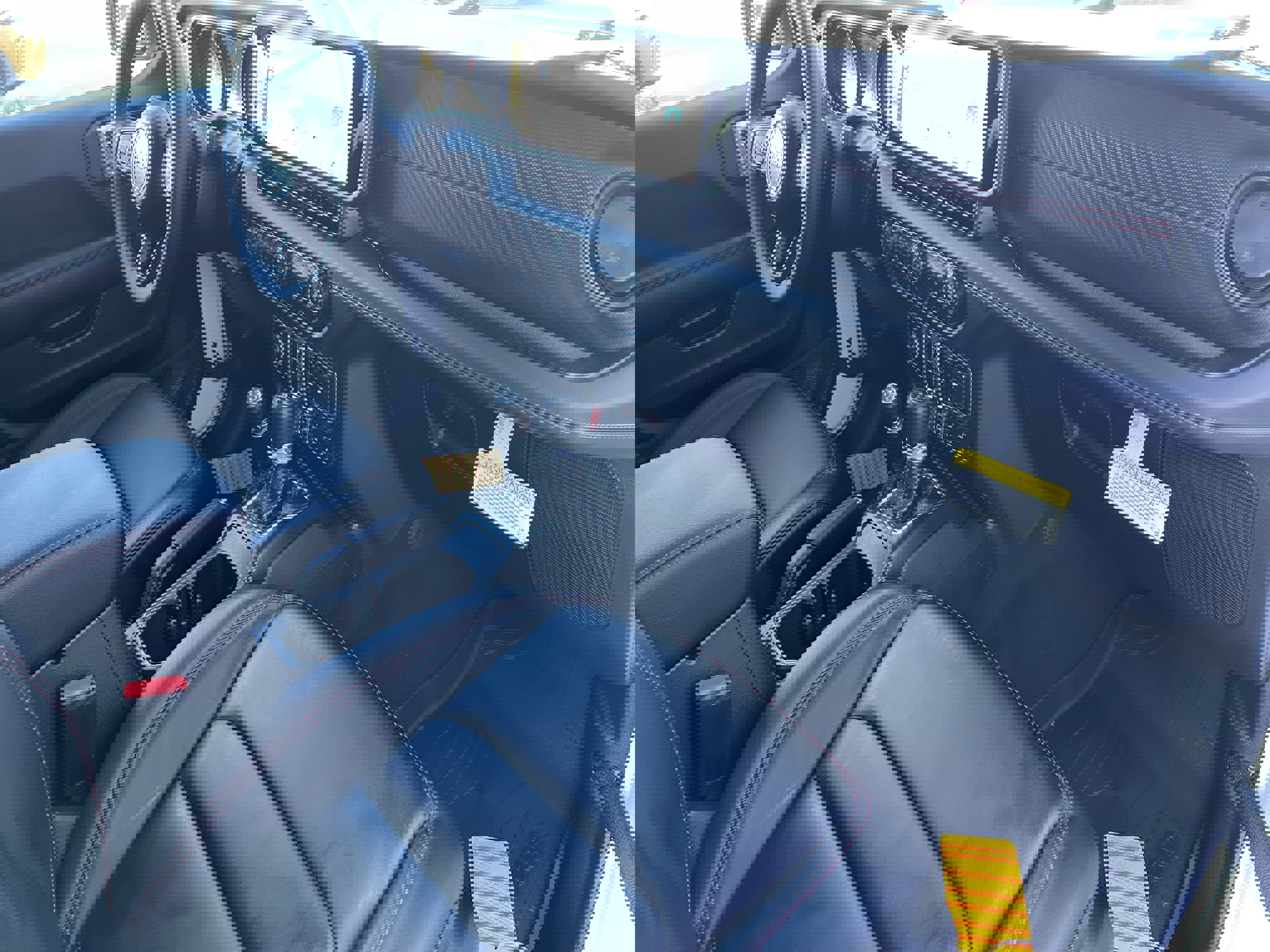 New 2026 Jeep Wrangler Unlimited Rubicon w/ Technology Group image 24