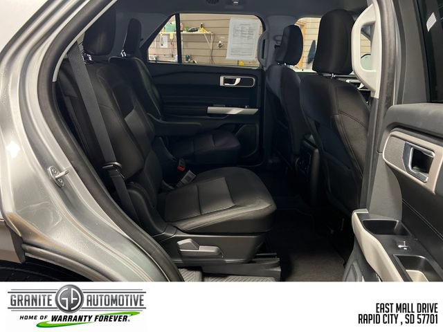 Used 2024 Ford Explorer XLT AWD/4WD image 35
