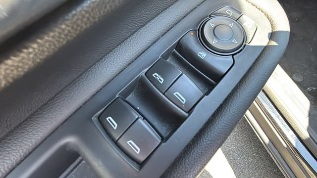 Used 2023 GMC Terrain SLE w/ Driver Convenience Package AWD/4WD image 23