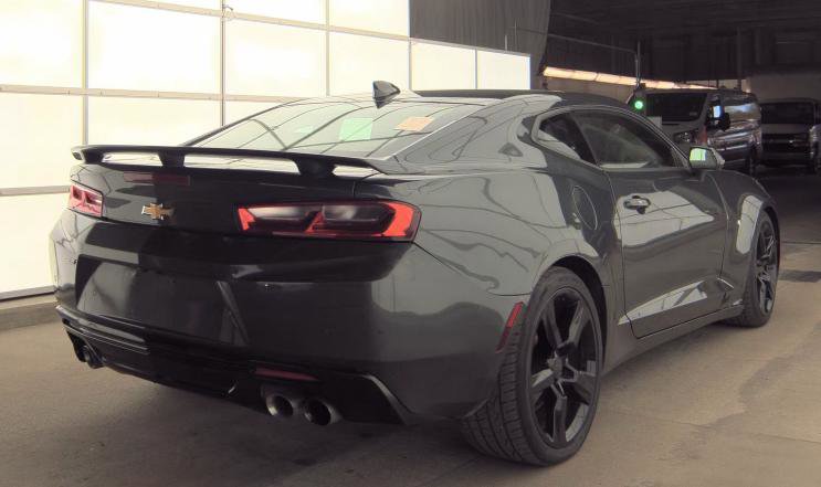 Used 2017 Chevrolet Camaro SS RWD image 3