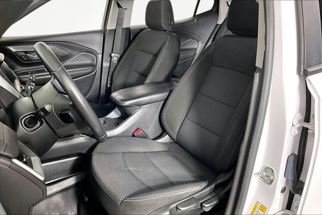 Used 2023 GMC Terrain SLE image 21