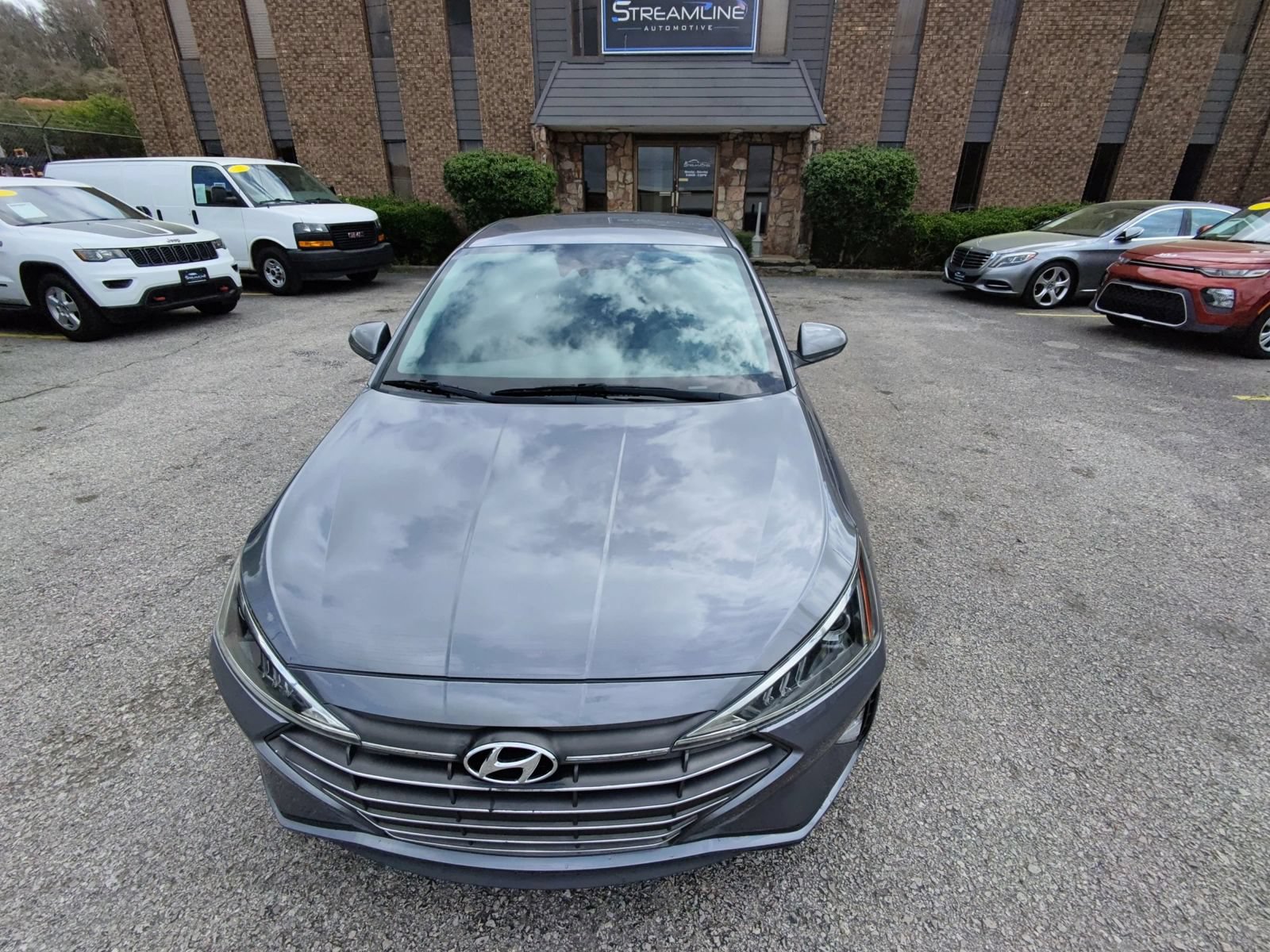 Used 2020 Hyundai Elantra SE w/ Cargo Package (C1) FWD image 17