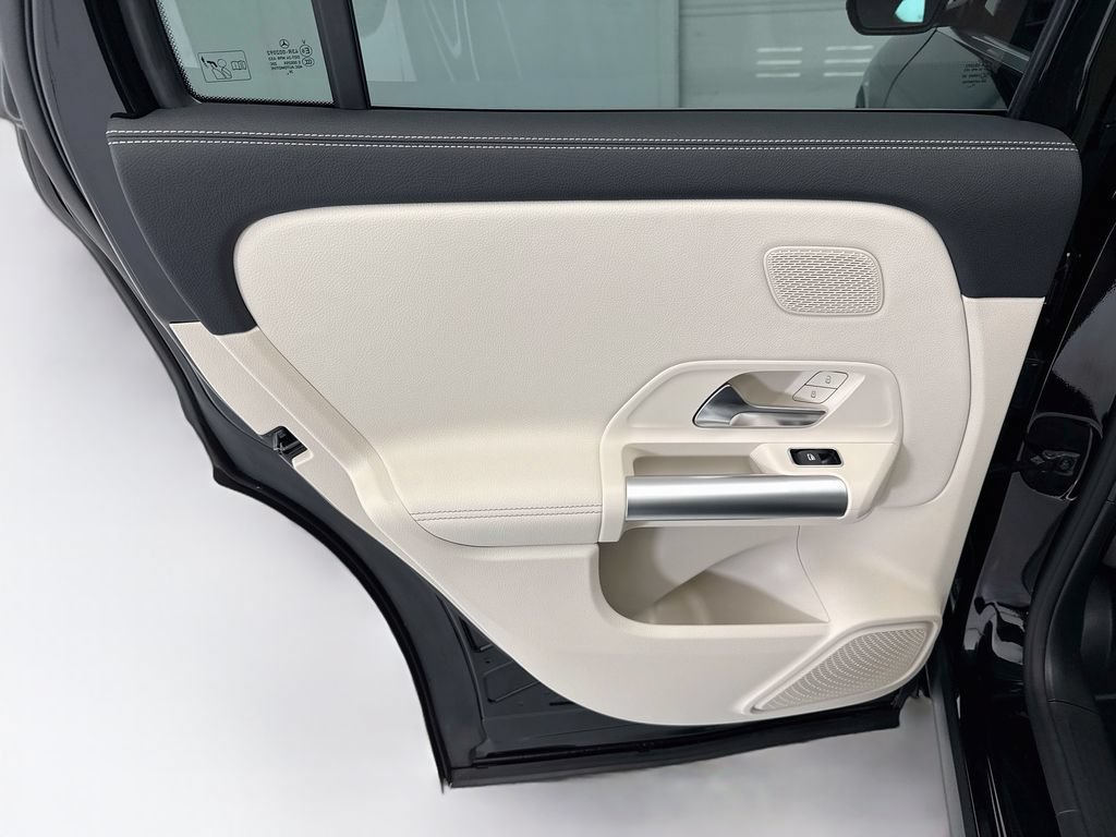 Certified 2026 Mercedes-Benz GLA 250 image 24