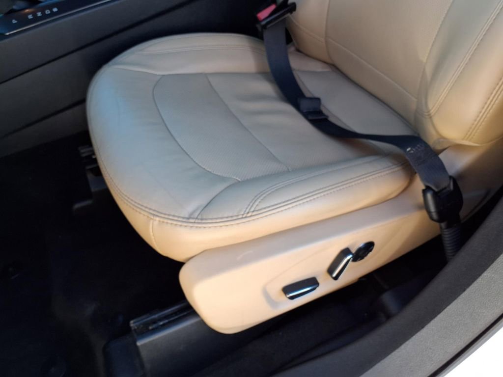 Used 2017 Ford Explorer Limited w/ Equipment Group 301A image 24