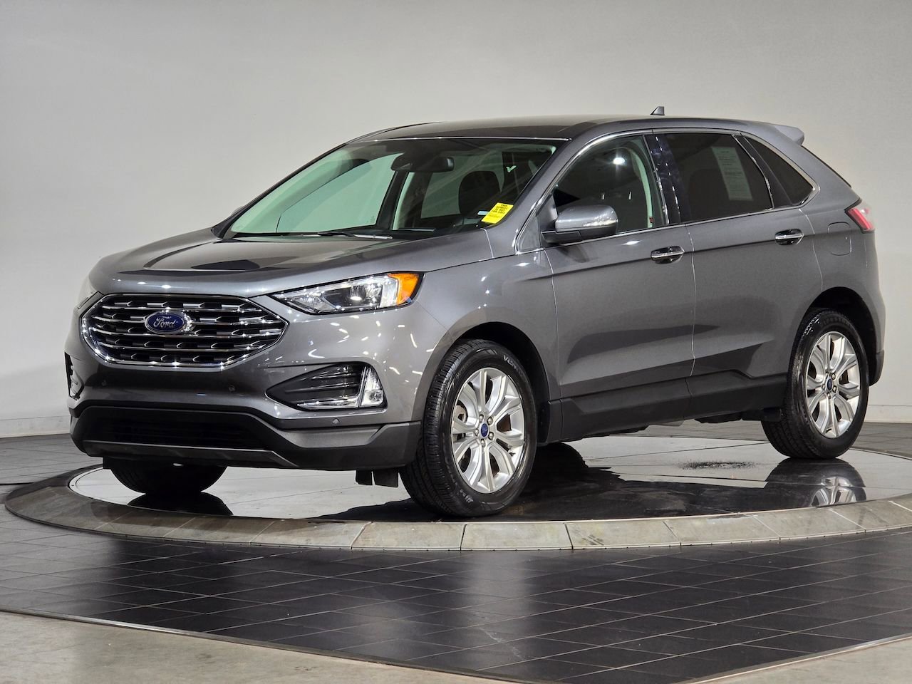 Used 2022 Ford Edge Titanium image 6