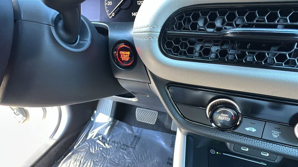 New 2026 Honda HR-V LX image 17