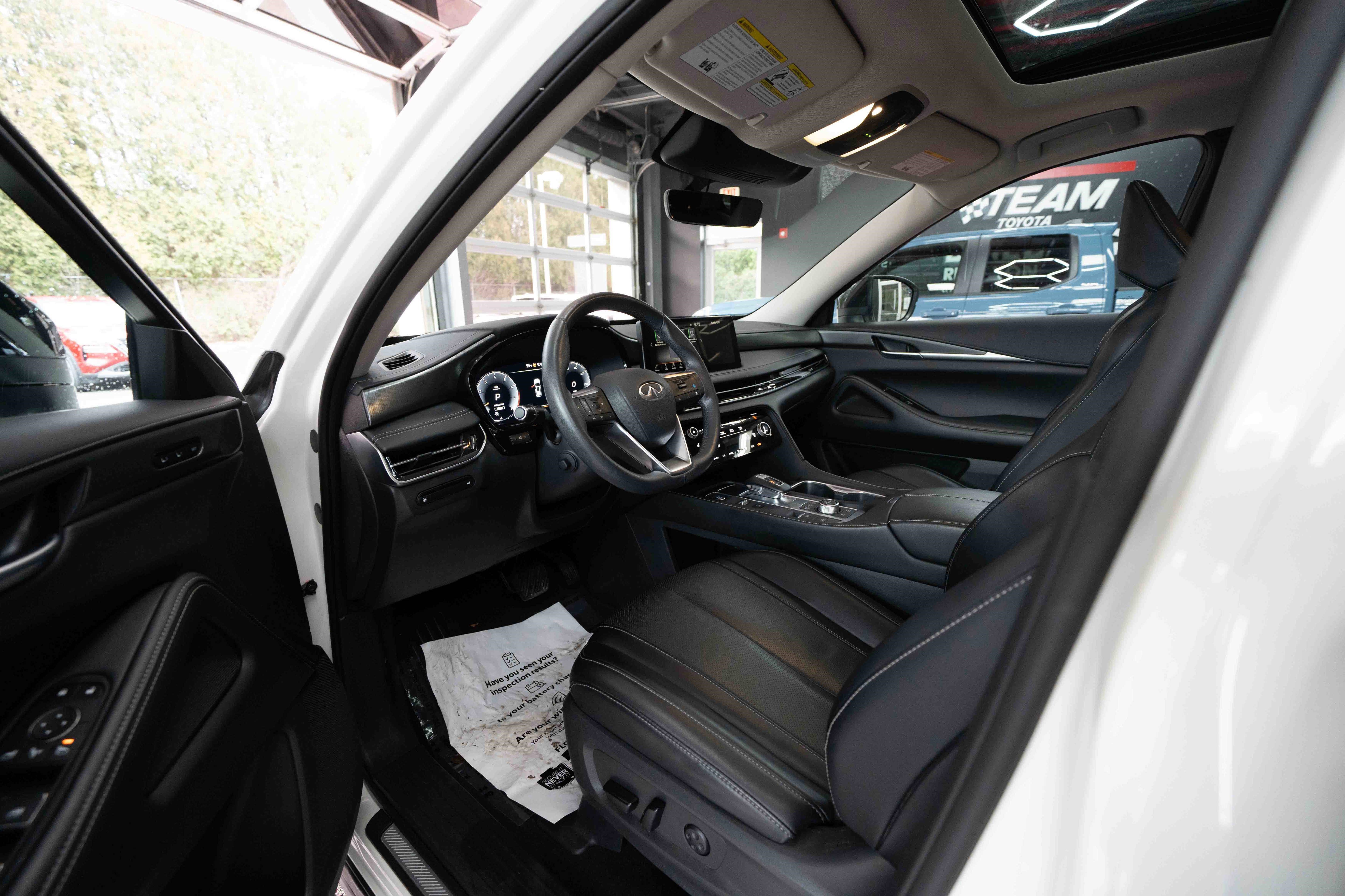 Used 2023 INFINITI QX60 Luxe w/ Cargo Package image 8