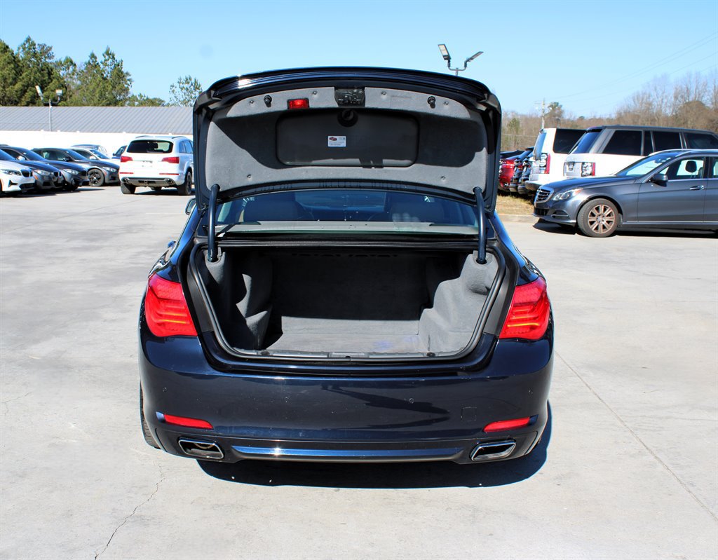 Used 2012 BMW 740i RWD image 32