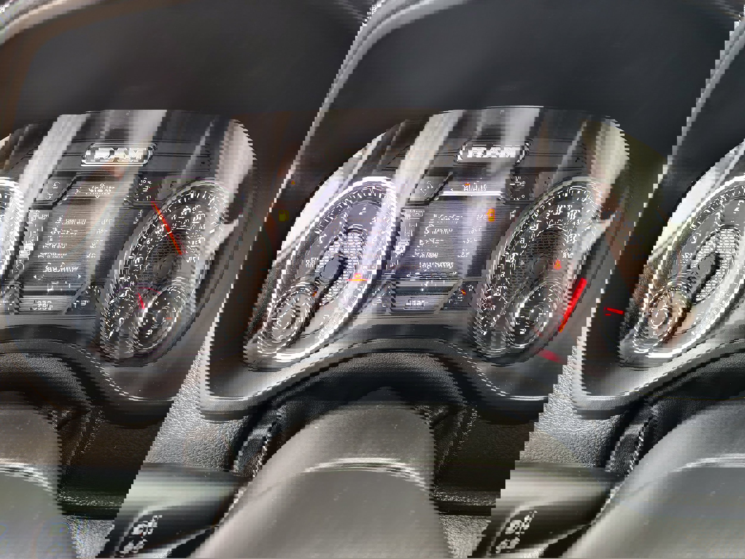 Certified 2025 RAM 1500 Big Horn image 24