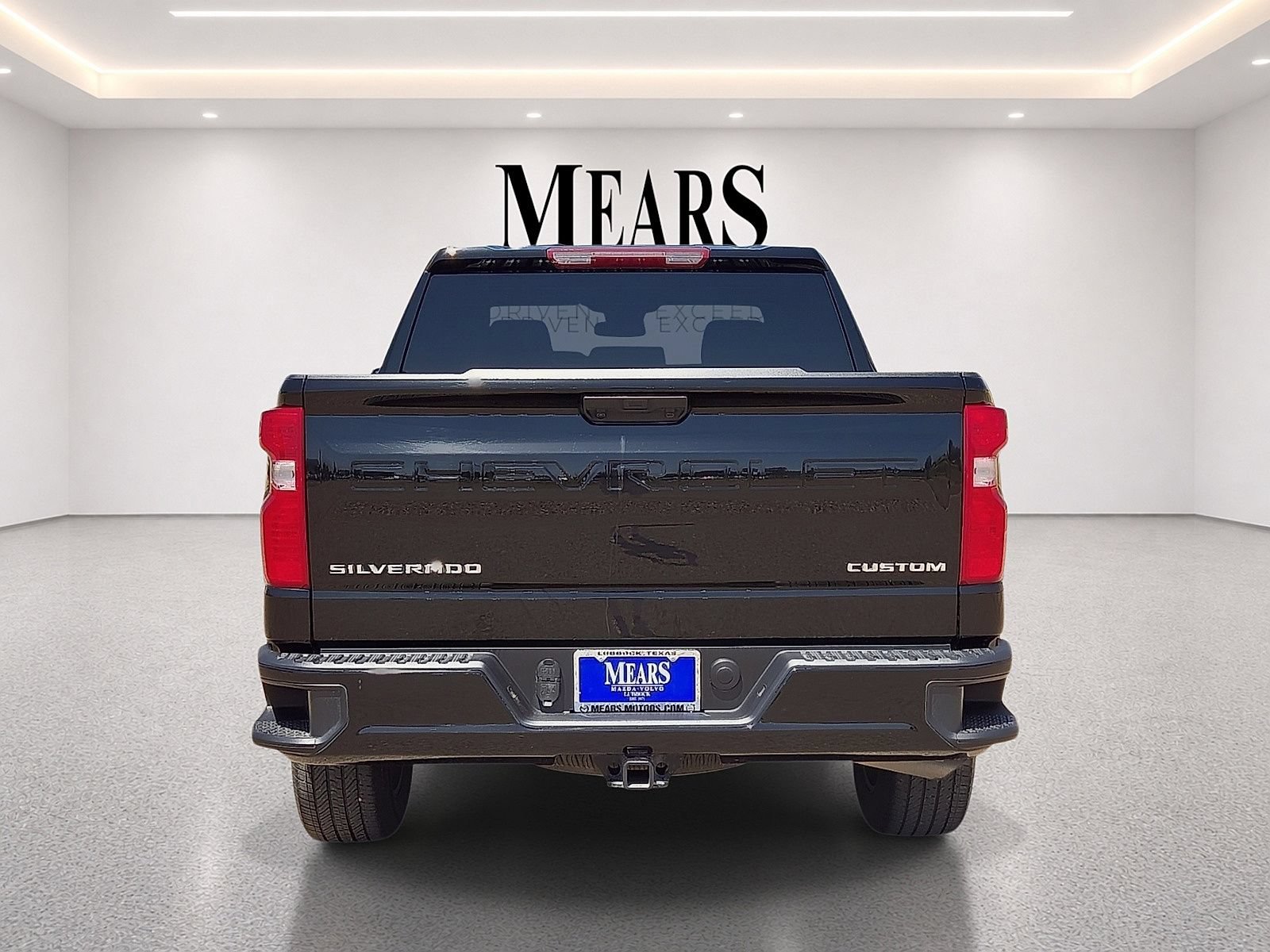 Used 2023 Chevrolet Silverado 1500 Custom RWD image 4
